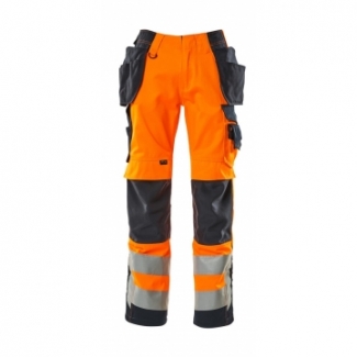 Spodnie z kieszeniami...