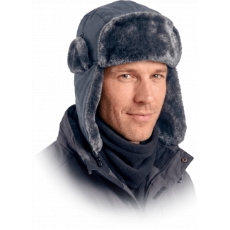 CZAPKA OCIEPLANA USZANKA REIS